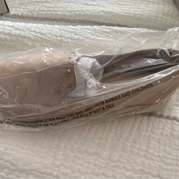 Marc Fisher pink suede espadrille slip on w/ rubber sole & studs New size 10 - Picture 5 of 12